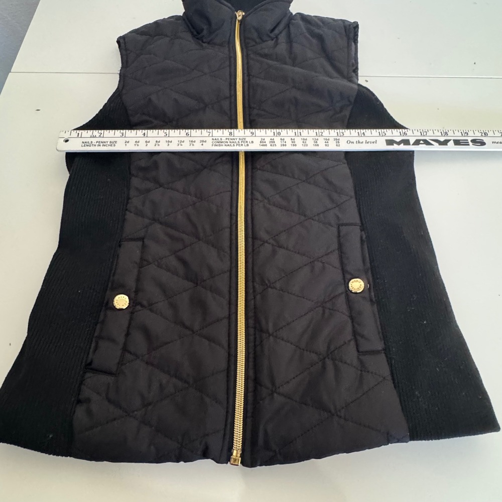 Marc New York Andrew Marc Black Quilted Puffer Vest Gold Zipper Ribbed Sides PS - Picture 10 of 12